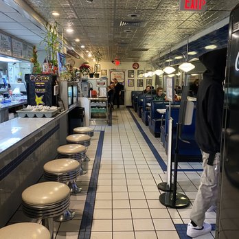 Blue Moon Diner - American Near Me - Beaverton, Oregon Blue Moon Diner - American Near Me - Beaverton, Oregon