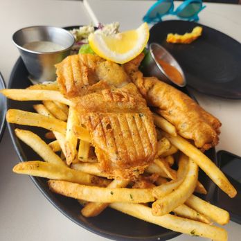 Honu Oceanside - Fish & chips - Seafood Near Me - Lahaina, Hawaii Honu Oceanside - Fish & chips - Seafood Near Me - Lahaina, Hawaii