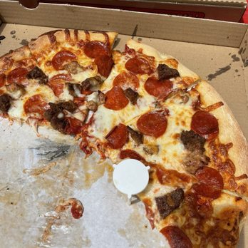 Hank's Pizza - Meat lovers - Pizza Near Me - Playa Del Rey, California