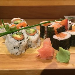 Spicy Salmon Roll Spicy Salmon Roll