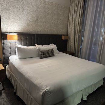 Hotel Chicago Downtown, Autograph Collection - Hotels Near Me - Chicago, Illinois