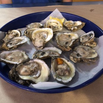 I Got Your Crabs - A dozen oysters for just $10 with 3 lucky tiny crabs - Seafood Near Me - Kitty Hawk, North Carolina I Got Your Crabs - A dozen oysters for just $10 with 3 lucky tiny crabs - Seafood Near Me - Kitty Hawk, North Carolina