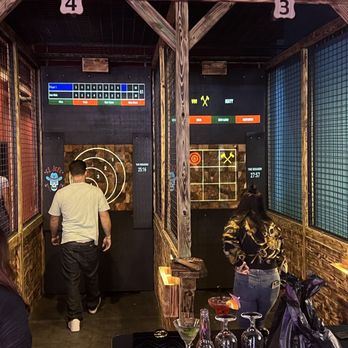 El Jefe - Axe throwing - Sports Bars Near Me - Norristown, Pennsylvania