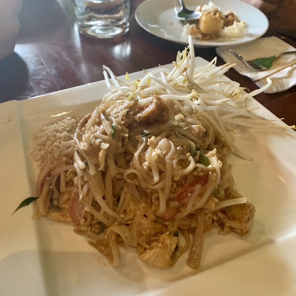 Ros Niyom Thai - Pad Thai. A little too wet and overcooked. - Thai Near Me - Round Rock, Texas Ros Niyom Thai - Pad Thai. A little too wet and overcooked. - Thai Near Me - Round Rock, Texas