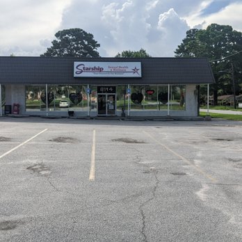 Starship - Large parking lot with ample parking - Tobacco Shops Near Me - Savannah, Georgia Starship - Large parking lot with ample parking - Tobacco Shops Near Me - Savannah, Georgia