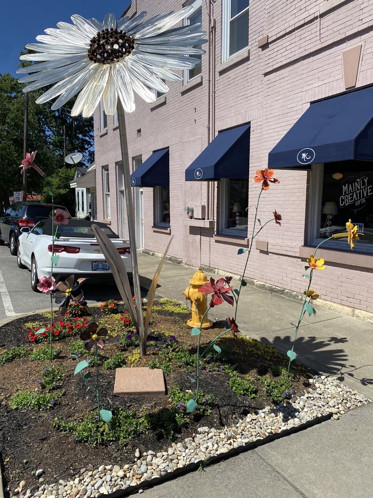 SUN FLOWER SCULPTURE 118 W Main St, La Grange, Kentucky Local