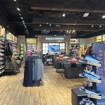SKECHERS Retail - Store - Shoe Stores Near Me - Yonkers, New York SKECHERS Retail - Store - Shoe Stores Near Me - Yonkers, New York