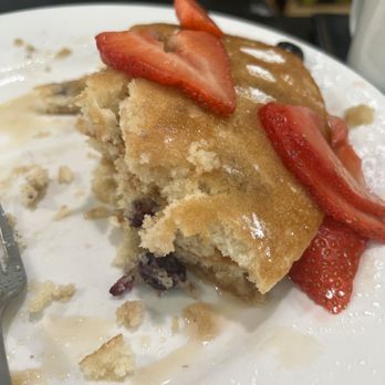 Sweet E's Cafe - The best breakfast place for delicious food! Every time we come to the island it's a must stop! - Cafes Near Me - Honolulu, Hawaii Sweet E's Cafe - The best breakfast place for delicious food! Every time we come to the island it's a must stop! - Cafes Near Me - Honolulu, Hawaii