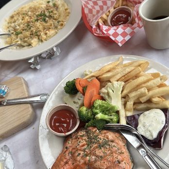 The Crab Pot - Wild Alaskan Salmon fillet - Seafood Near Me - Seattle, Washington The Crab Pot - Wild Alaskan Salmon fillet - Seafood Near Me - Seattle, Washington