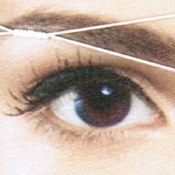 Gentle Eyebrow Threading