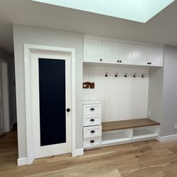 Drop and Go zone, designed using kitchen cabinets Drop and Go zone, designed using kitchen cabinets