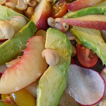 Daun Cooks - Farmers market salad, whatever looks good at the market goes in the salad - Personal Chefs Near Me Daun Cooks - Farmers market salad, whatever looks good at the market goes in the salad - Personal Chefs Near Me