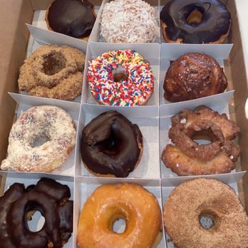Do-Rite Donuts & Chicken - Dozen Donuts - Donuts Near Me - Chicago, Illinois Do-Rite Donuts & Chicken - Dozen Donuts - Donuts Near Me - Chicago, Illinois