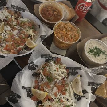 Bear Flag Fish - Salmon Poke Fish Tacos Clam Chowder - Seafood Near Me - Newport Beach, California