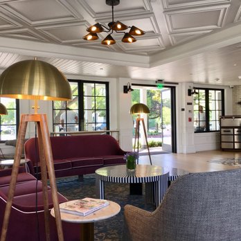Vintage House - Front desk area - Hotels Near Me - Yountville, California Vintage House - Front desk area - Hotels Near Me - Yountville, California
