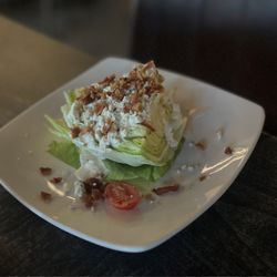 Chuck's Fish - Wedge salad