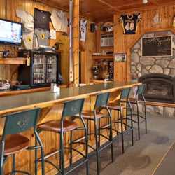 Coyote Crossing Resort - Inside the bar