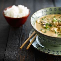 Lucy Chang - Tom Ka Kai
