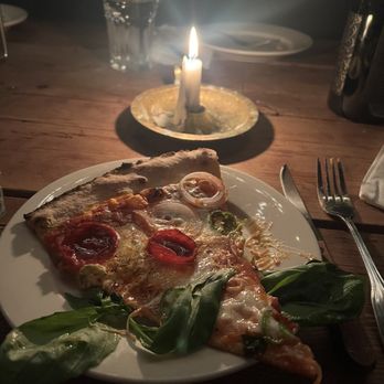 Lucali - Pizza Near Me - Brooklyn, New York