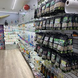 777 Smoke Shop - Bong selection