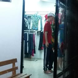 Tienda de Ofertas en Ropa - No sólo encuentras ropa para dama, para caballero también.