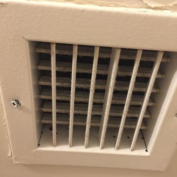 Handlery Union Square Hotel - Vent in the bathroom - Hotels Near Me - San Francisco, California