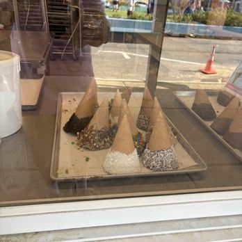 Willeys Scoops & Sweets - Candy Stores Near Me - Salisbury, Massachusetts Willeys Scoops & Sweets - Candy Stores Near Me - Salisbury, Massachusetts