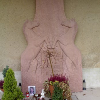 Waldfriedhof - Funeral Services & Cemeteries Near Me - Darmstadt, HE