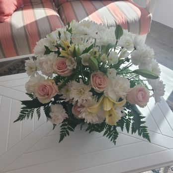 The Gift Factory - Florists Near Me - Tampa, Florida