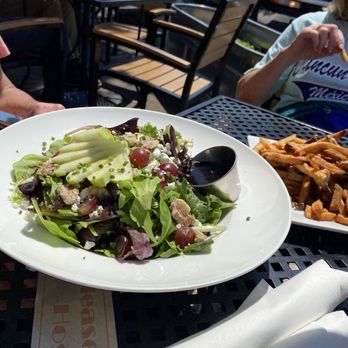 The Red Yeti - Apple & Walnut salad - American Near Me - Jeffersonville, Indiana The Red Yeti - Apple & Walnut salad - American Near Me - Jeffersonville, Indiana