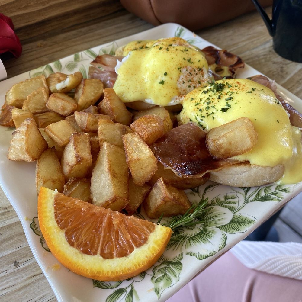 Skylar Bistro - Crispy Parma Ham Eggs Benedict - Breakfast & Brunch Near Me - Clayton, California