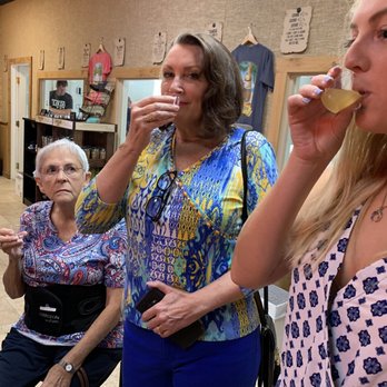 Siesta Key Rum - Sample time! - Distilleries Near Me - Sarasota, Florida Siesta Key Rum - Sample time! - Distilleries Near Me - Sarasota, Florida