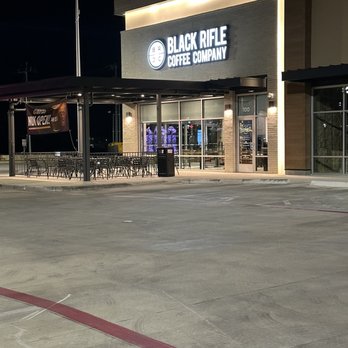 Twin Peaks - New American Near Me - Live Oak, Texas Twin Peaks - New American Near Me - Live Oak, Texas