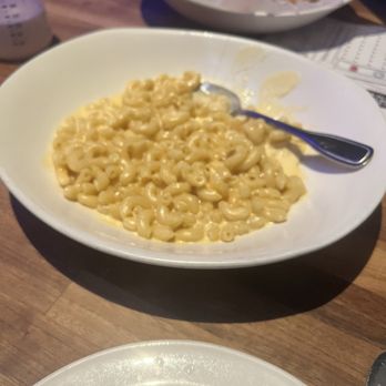 Yard House - New American Near Me - West Nyack, New York