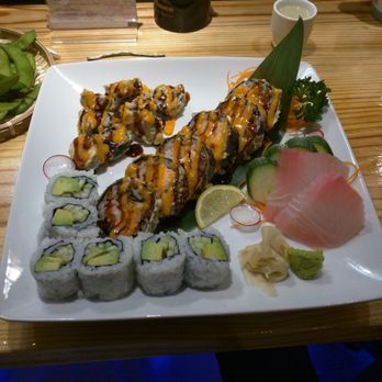 Hayashi Sushi - Manhattan Roll Combo, Red Snapper sashimi - Sushi Bars Near Me - Murrells Inlet, South Carolina Hayashi Sushi - Manhattan Roll Combo, Red Snapper sashimi - Sushi Bars Near Me - Murrells Inlet, South Carolina