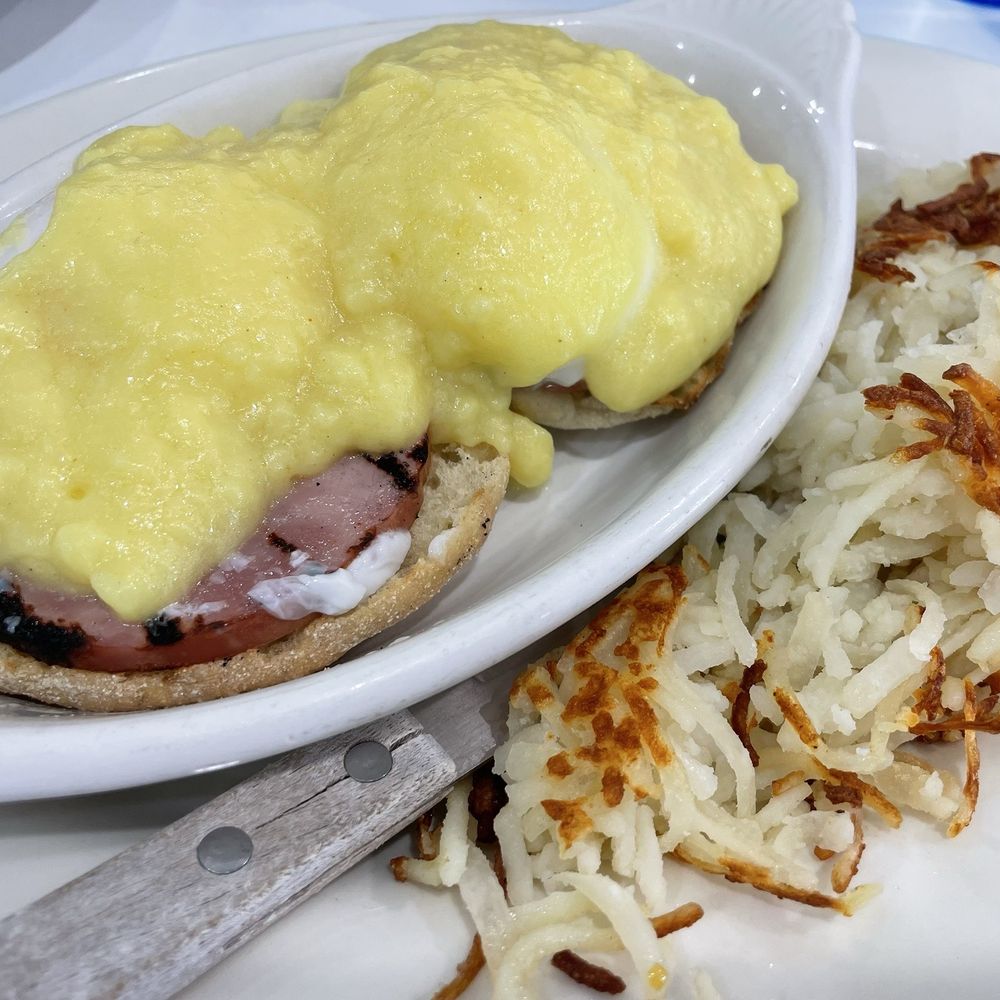 Van Dorn Diner - Traditional Benedict - Diners Near Me - Alexandria, Virginia Van Dorn Diner - Traditional Benedict - Diners Near Me - Alexandria, Virginia