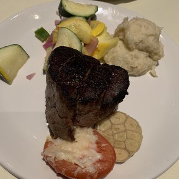 Carvers On 19 - 12oz filet with mashed potatoes - Steakhouses Near Me - Catoosa, Oklahoma Carvers On 19 - 12oz filet with mashed potatoes - Steakhouses Near Me - Catoosa, Oklahoma