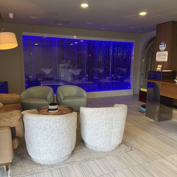 Massage Etoile - Waiting  and lobby area. - Massage Near Me - Atlanta, Georgia