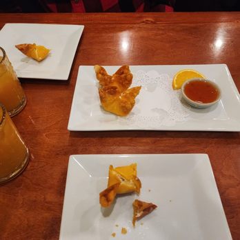 Daw Kun Thai - Rangoon - Thai Near Me - Manchester, New Hampshire