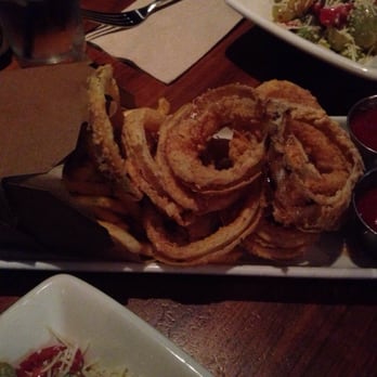 25 Degrees - Fries and onion rings mix ($7) - Burgers Near Me - Los Angeles, California 25 Degrees - Fries and onion rings mix ($7) - Burgers Near Me - Los Angeles, California