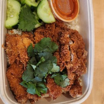 Rooster & Rice - Chicken cutlet - Thai Near Me - Irvine, California Rooster & Rice - Chicken cutlet - Thai Near Me - Irvine, California