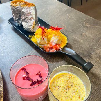 Everything Spice - a plate of food and drinks - Indian Near Me Everything Spice - a plate of food and drinks - Indian Near Me