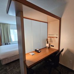 SpringHill Suites by Marriott Tallahassee Central - It's the SpringsHill Suites Tallahassee for Bill Lewis of Vero Beach, Florida.