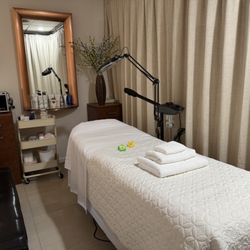 New Healing Wellness Spa, Inc.  - Signature Oxygen Facial
60 min - $125