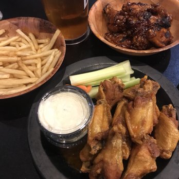 Duff's Famous Wings - Mild buffalo wings and char bbq - Chicken Wings Near Me - Niagara Falls, New York Duff's Famous Wings - Mild buffalo wings and char bbq - Chicken Wings Near Me - Niagara Falls, New York