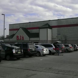 cars parked in a parking lot cars parked in a parking lot