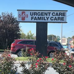 AFC urgent care sign