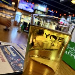 Scuba's Pourhouse - Very cold Coors light draft.