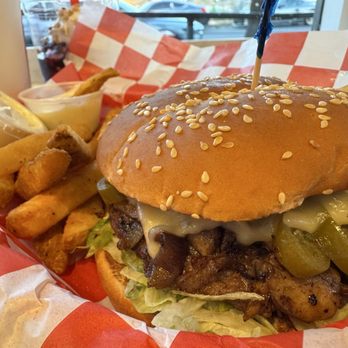 Mike’s Drive-In - Mushroom burger with jalapeños and grilled onions! - Burgers Near Me - Portland, Oregon Mike’s Drive-In - Mushroom burger with jalapeños and grilled onions! - Burgers Near Me - Portland, Oregon