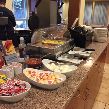 Best Western Plus Chemainus Inn - Breakfast - Hotels Near Me - Chemainus, British Columbia Best Western Plus Chemainus Inn - Breakfast - Hotels Near Me - Chemainus, British Columbia